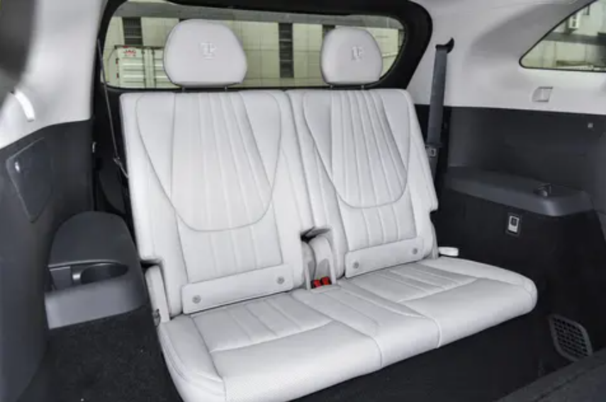 BYD TANG L