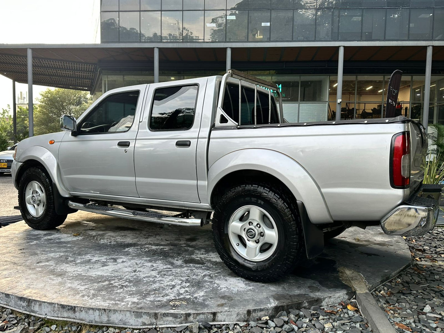Nissan Np300 Frontier 4x2 2013 Único Dueño