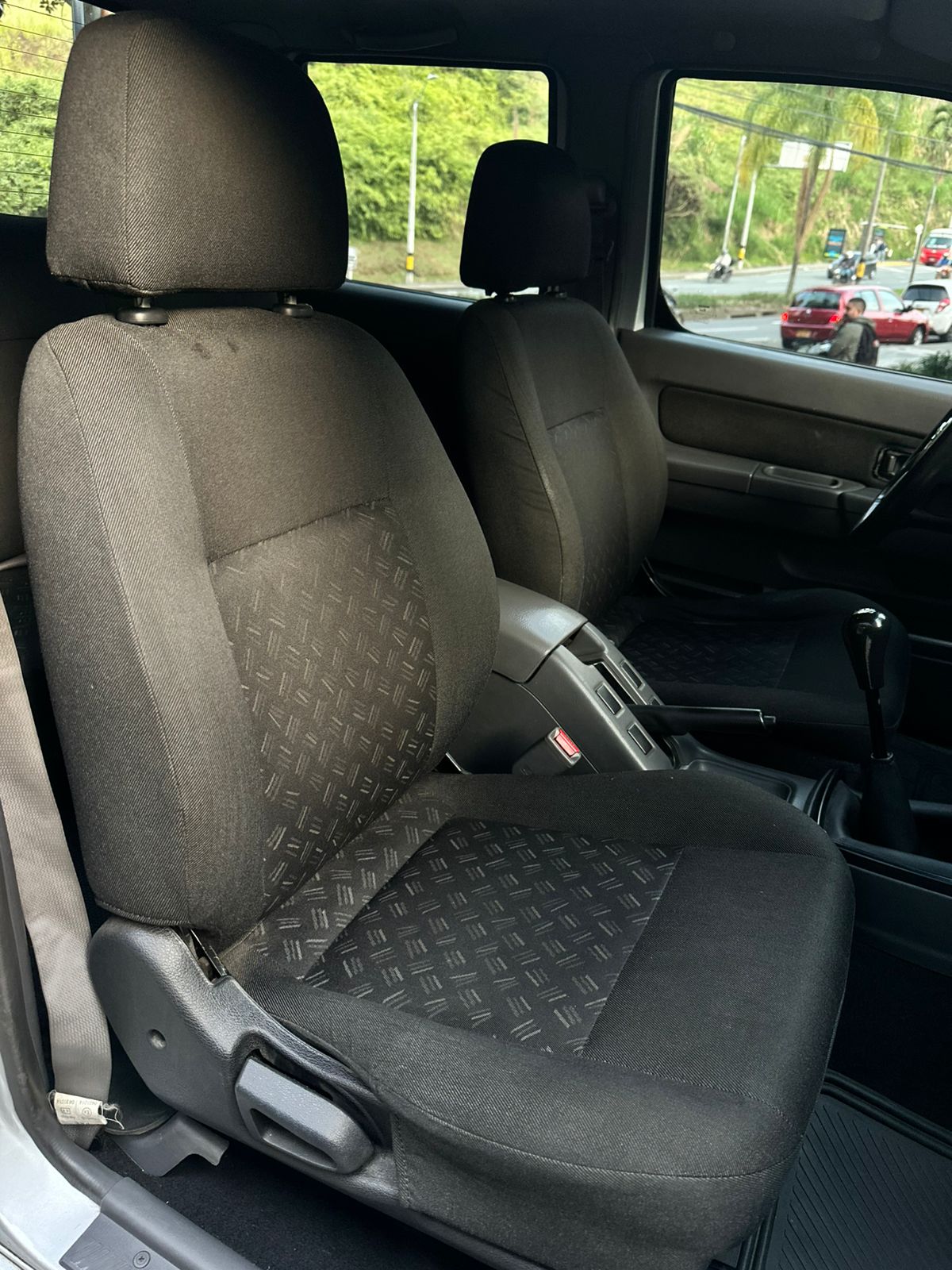Nissan Np300 Frontier 4x2 2013 Único Dueño