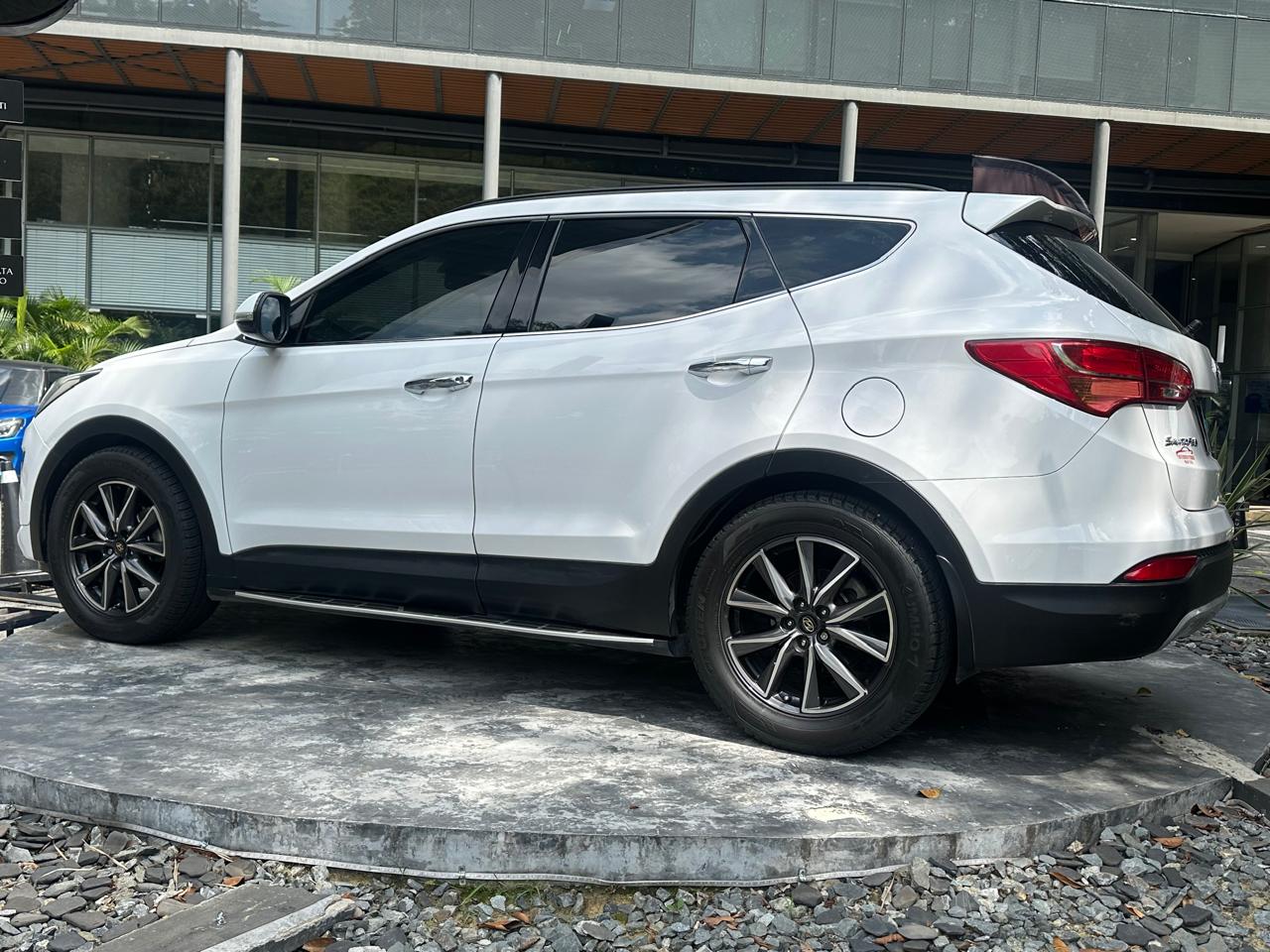 Hyundai SantaFe Gls 2015