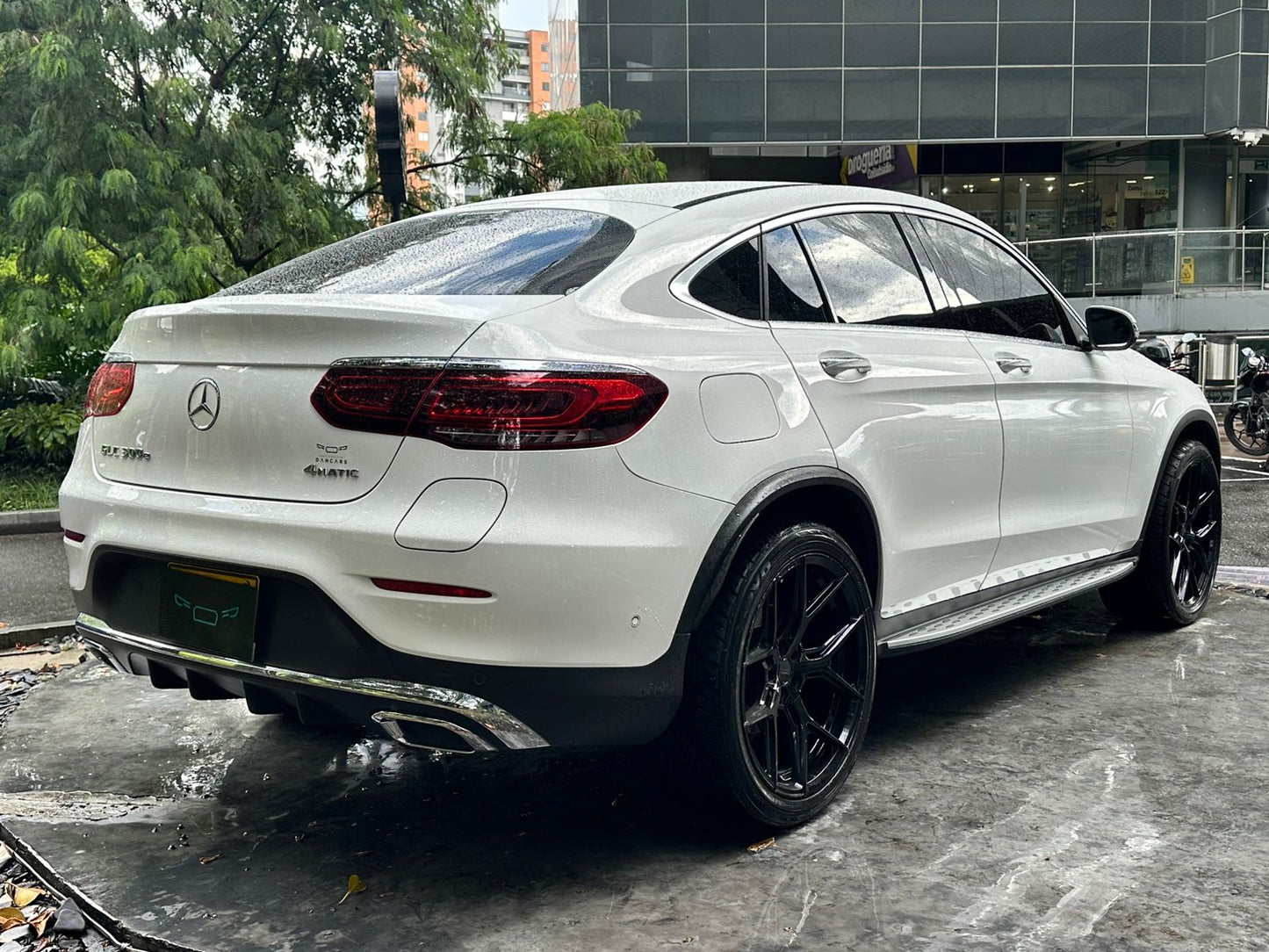 Mercedes Benz GLC 300E 4Matic 2023