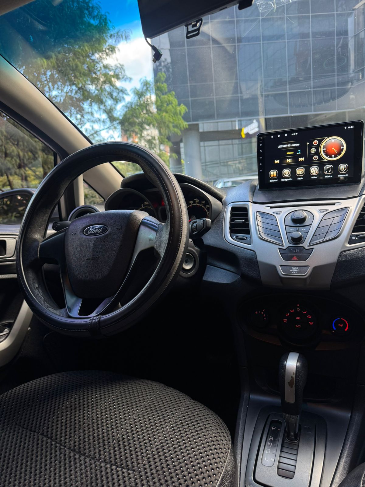 Ford Fiesta Se 2011