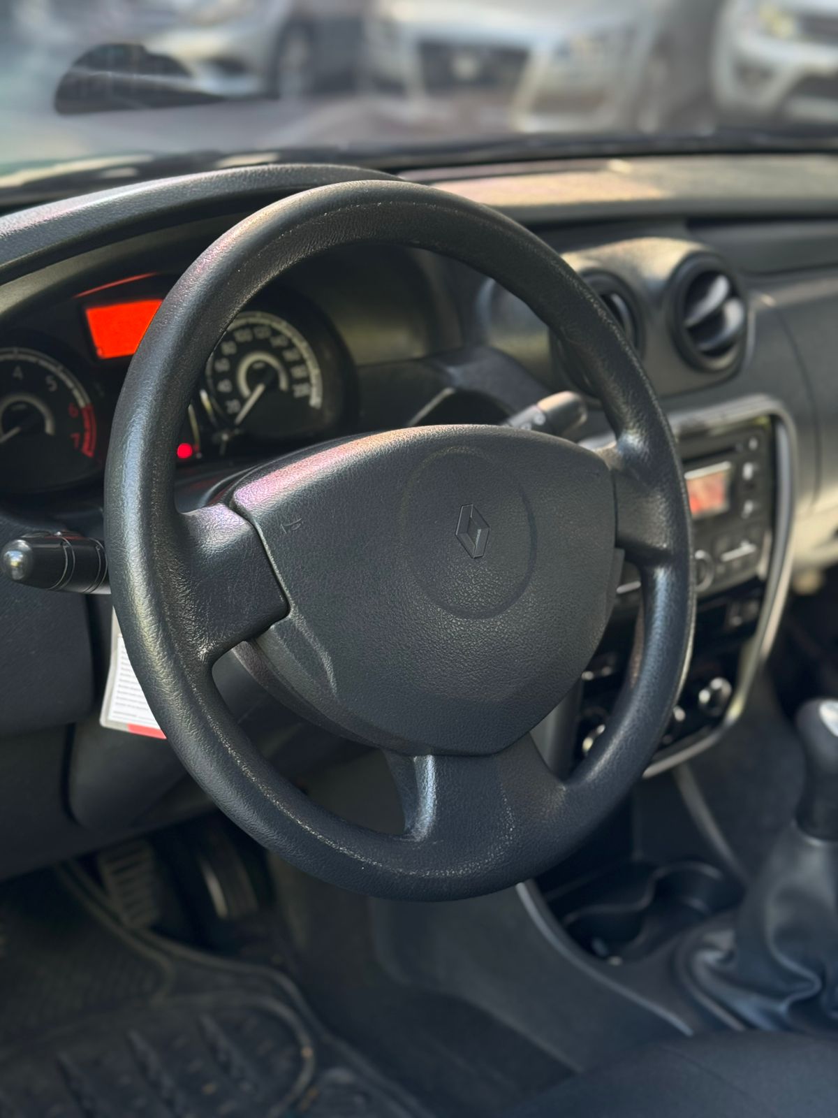 Renault Sandero Aunthentique 2015