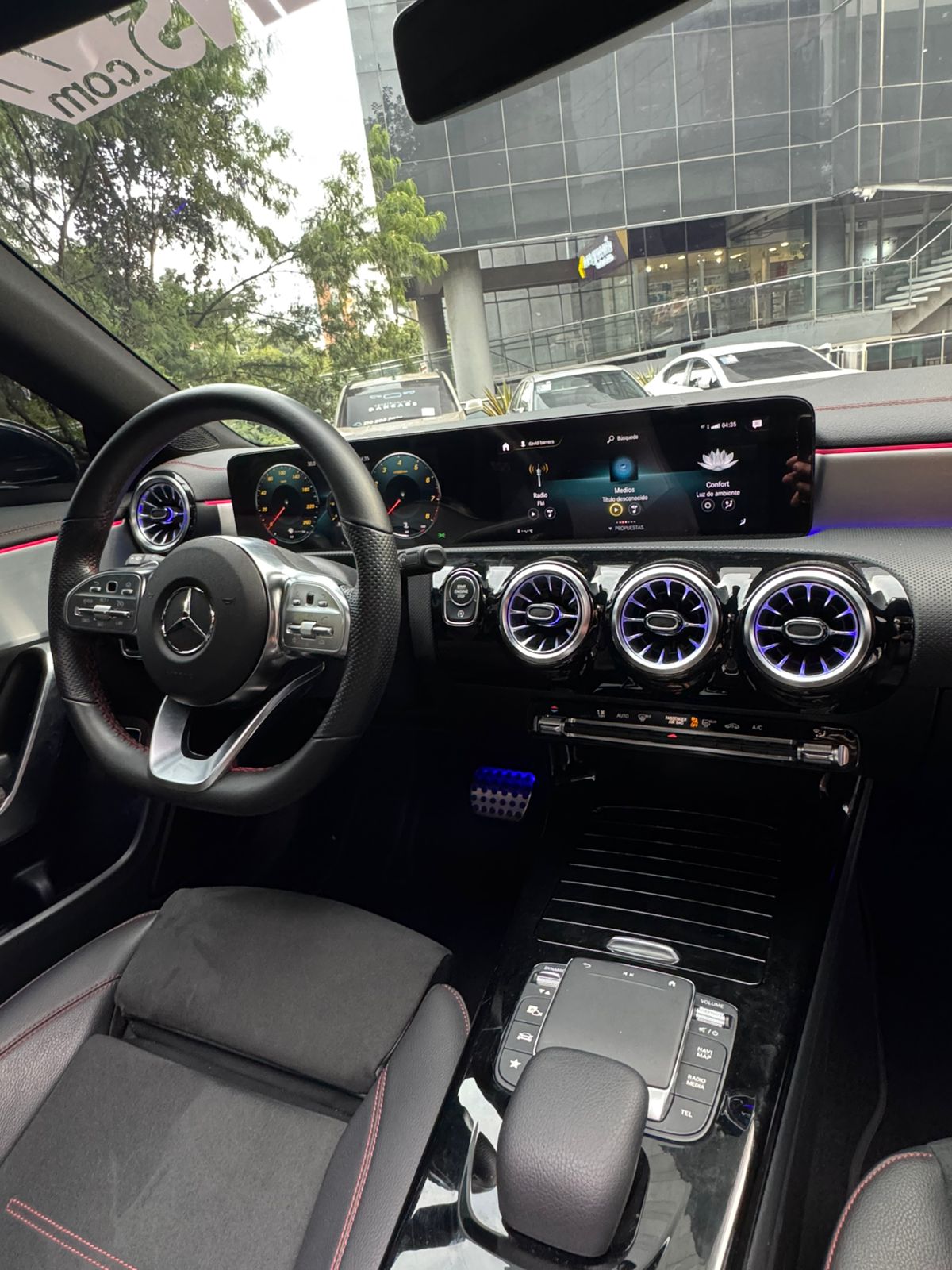 Mercedes Benz CLA 200 AMG Line 2023