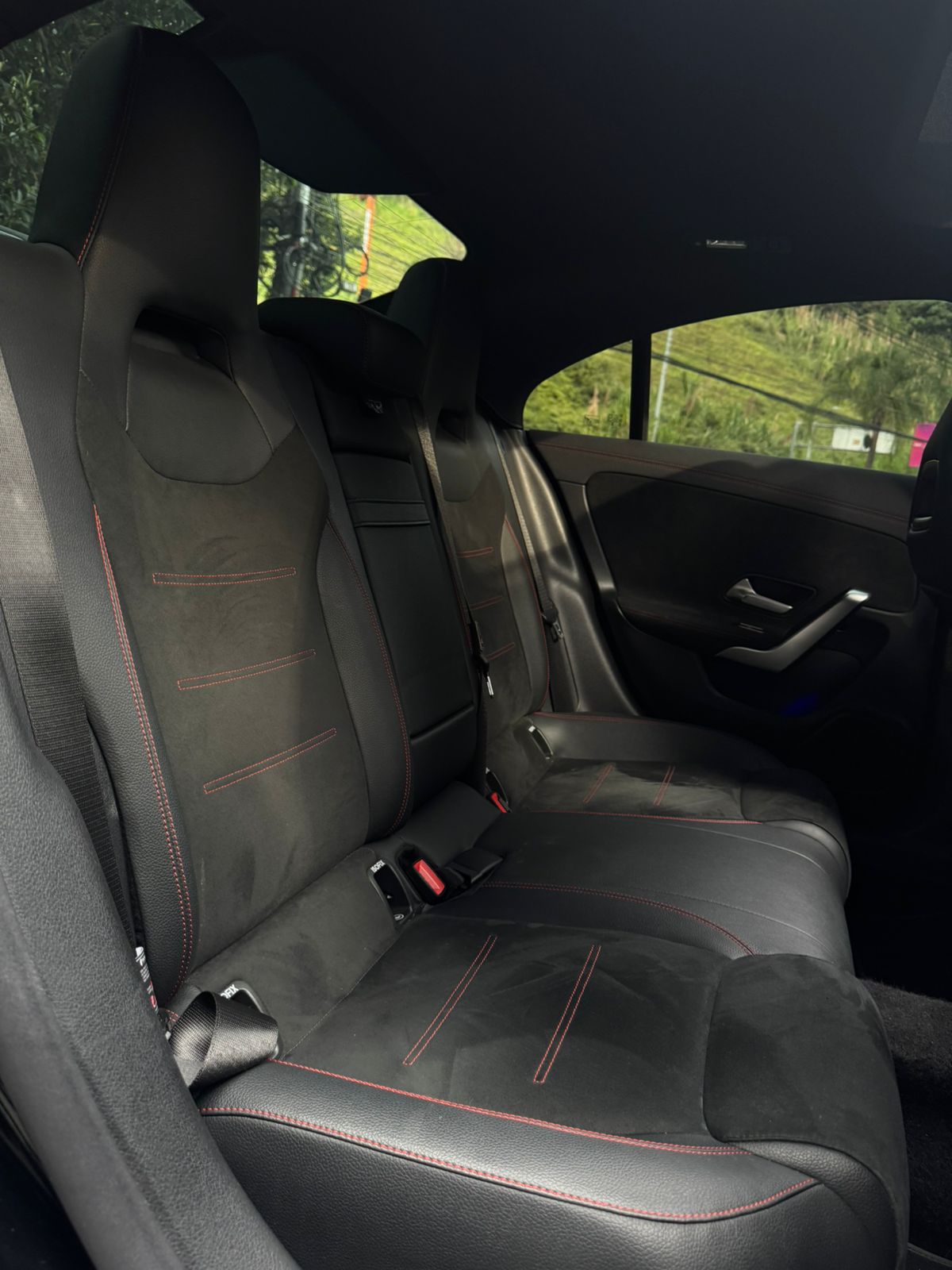 Mercedes Benz CLA 200 AMG Line 2023