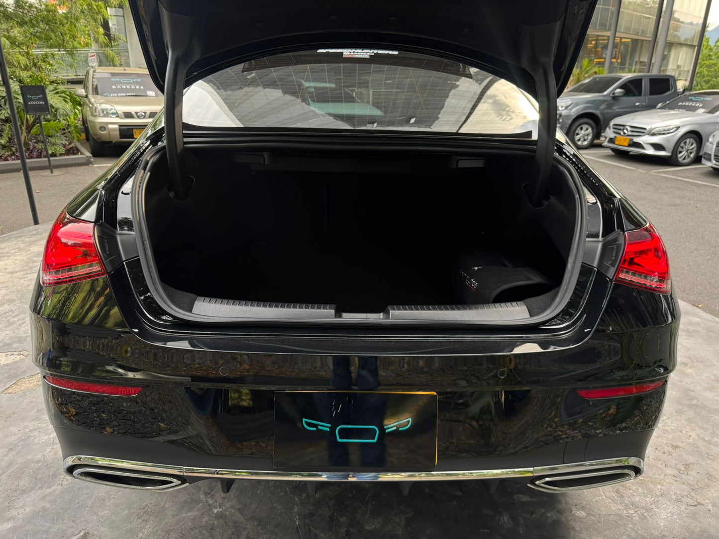 Mercedes Benz CLA 200 AMG Line 2023