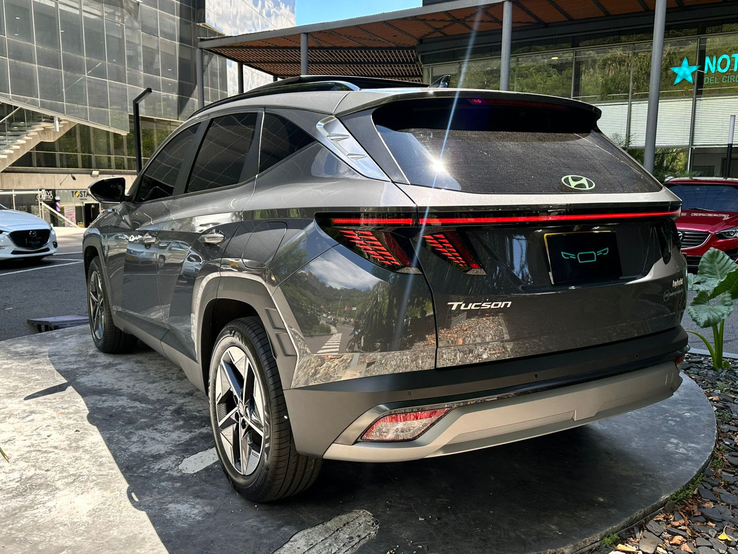 Hyundai Tucson Premium Hibrida 4x2 2025
