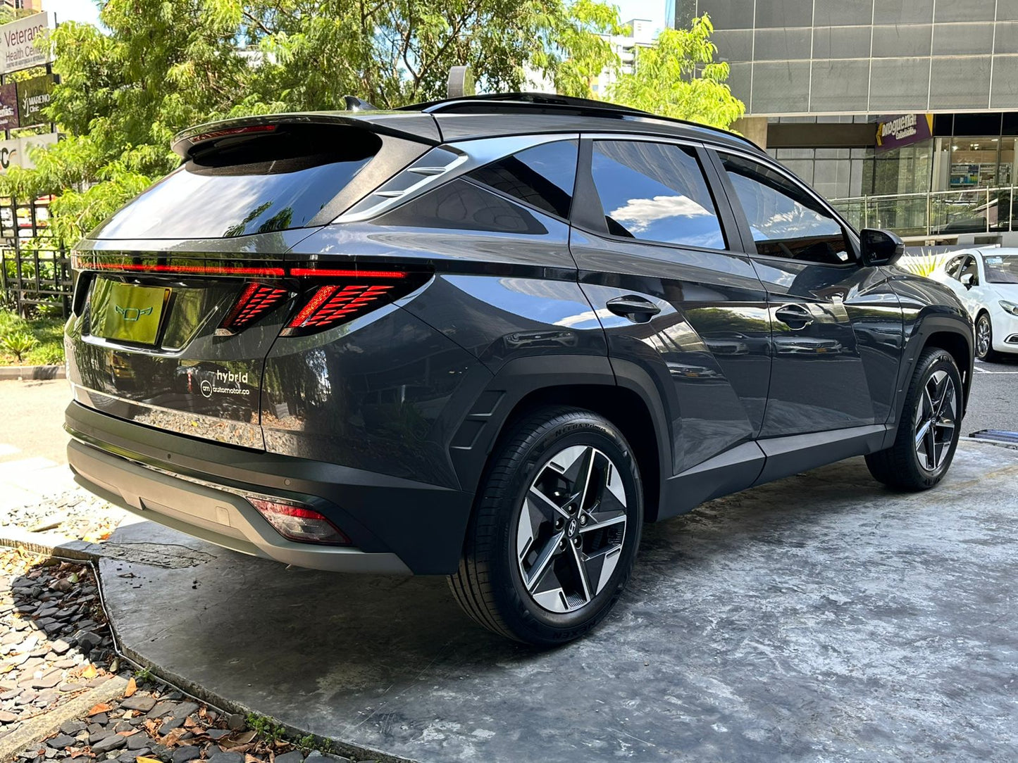Hyundai Tucson Premium Hibrida 4x2 2025