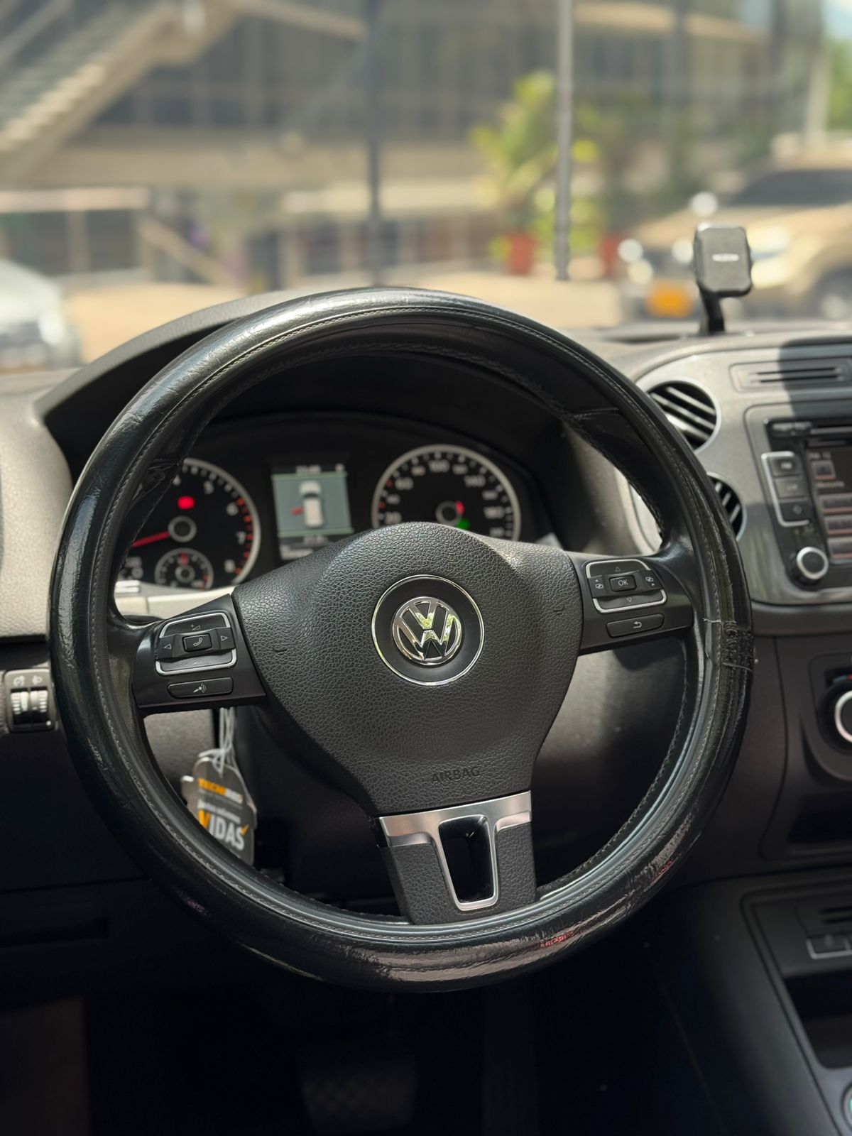 Volkswagen Tiguan Sport & Style 2012