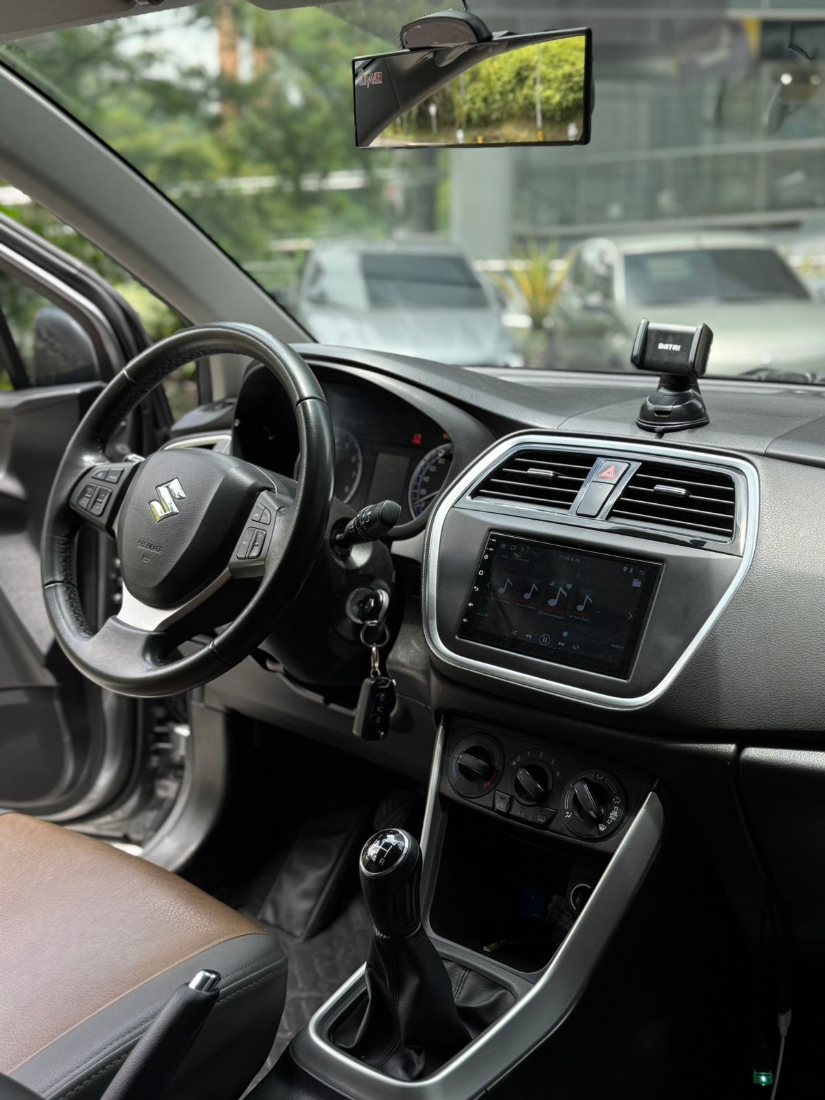 Suzuki Scross 2WD MT 2022