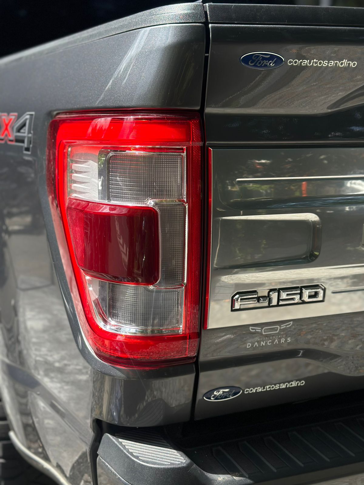 Ford F150 Platinium Crew 4x4 2023