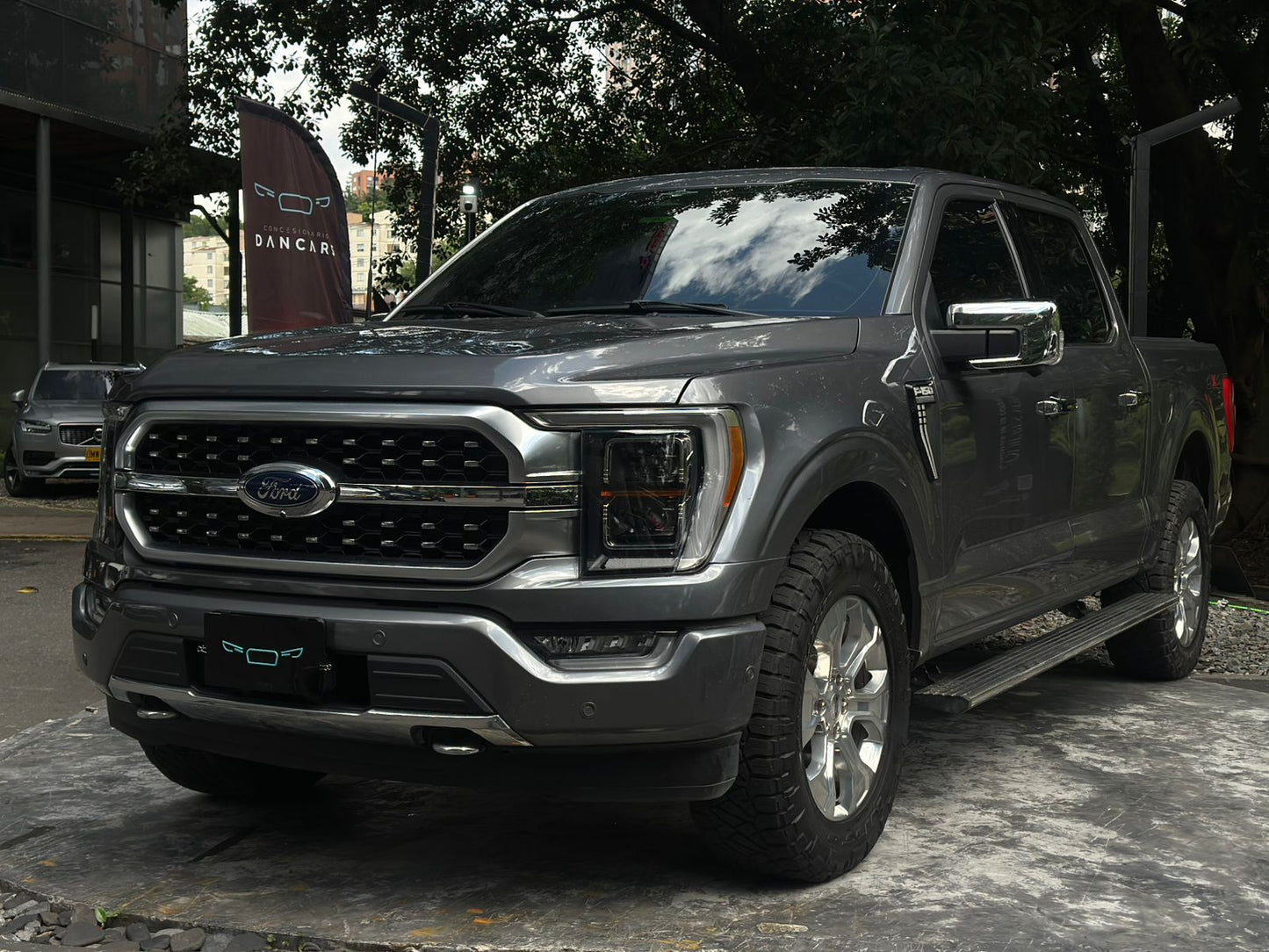 Ford F150 Platinium Crew 4x4 2023