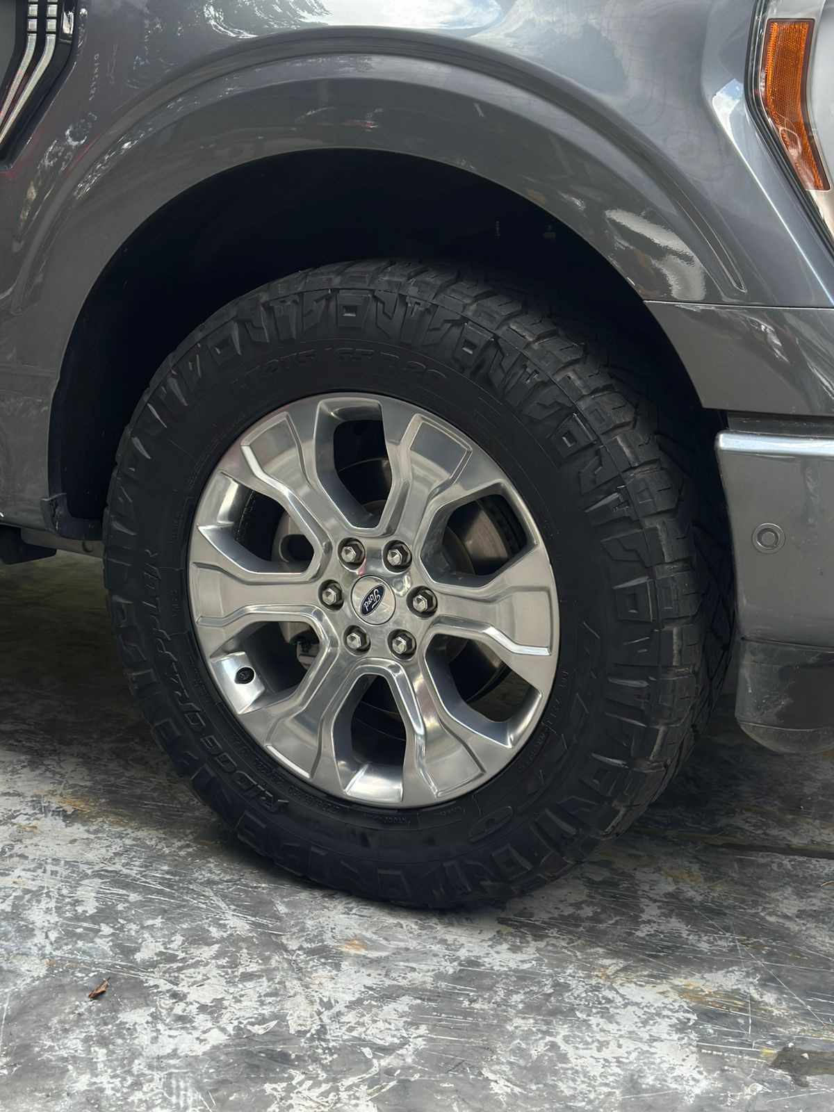 Ford F150 Platinium Crew 4x4 2023