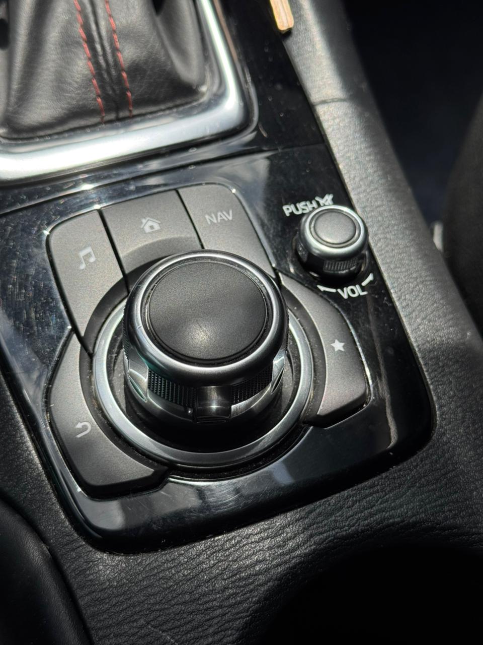 Mazda 3 Touring 2016