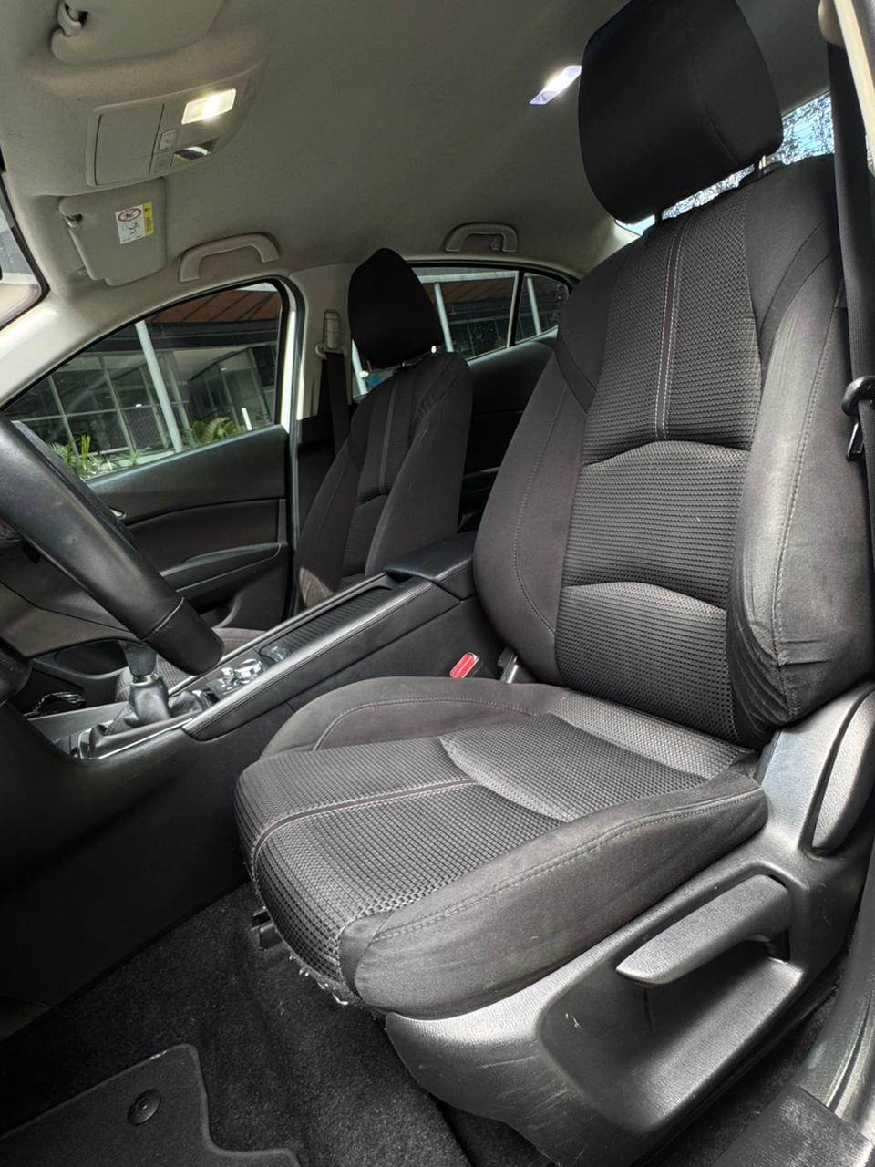 Mazda 3 Touring 2017