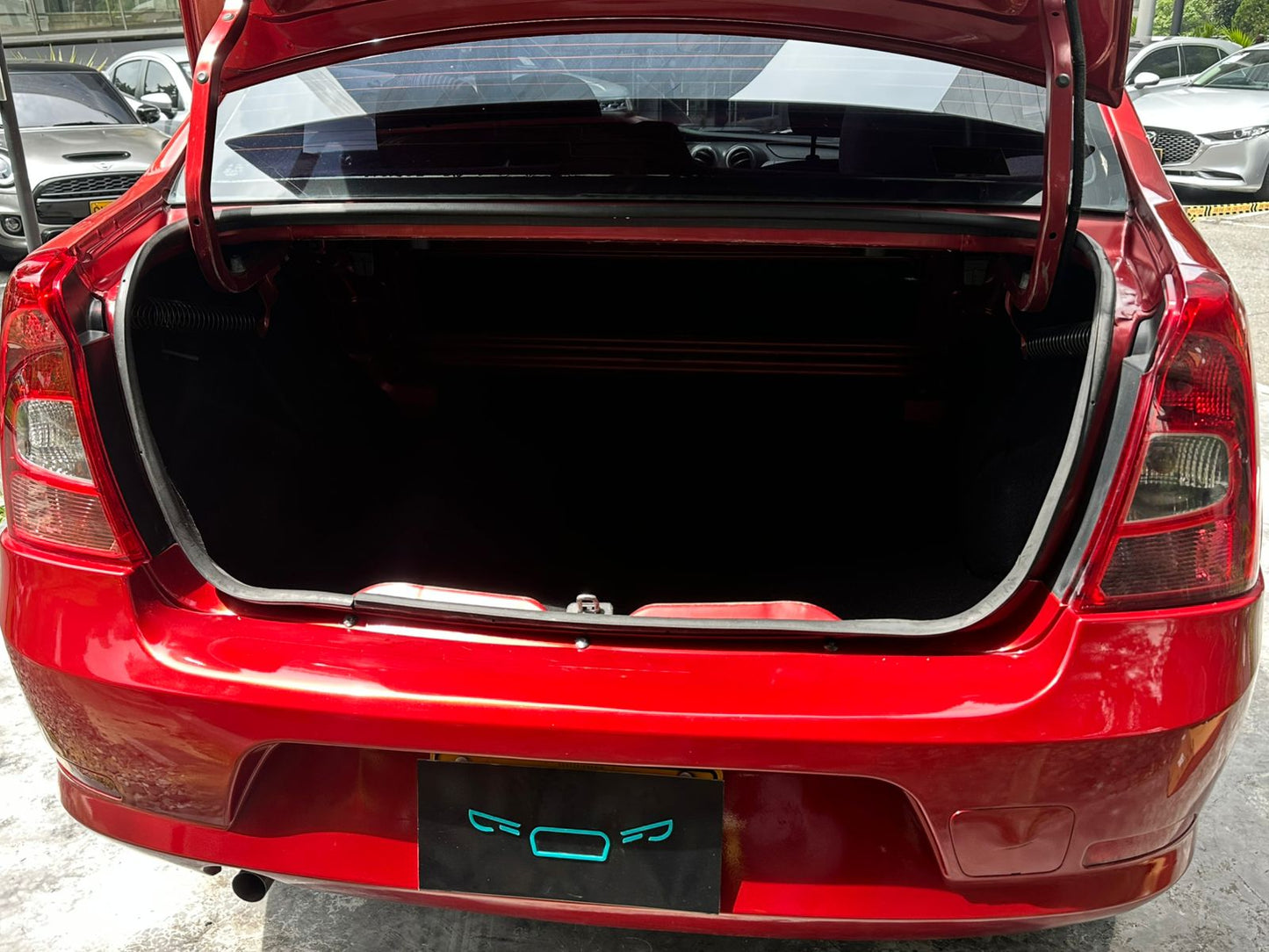 Renault Logan Expression 2016