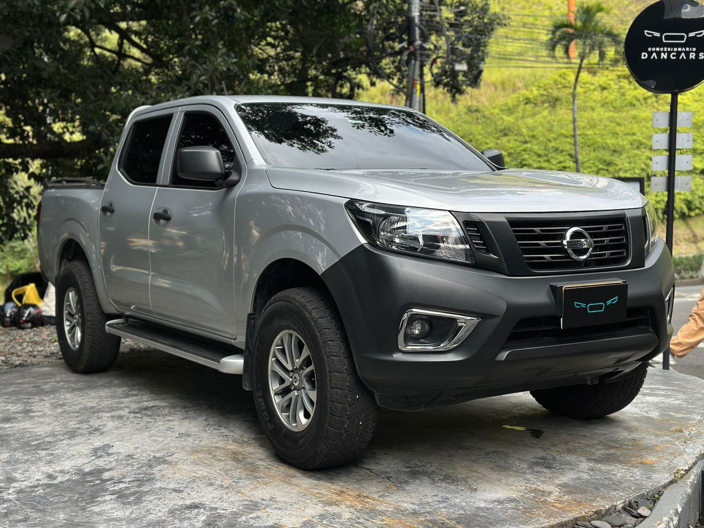 Nissan Np300 Frontier Sabanera 2018