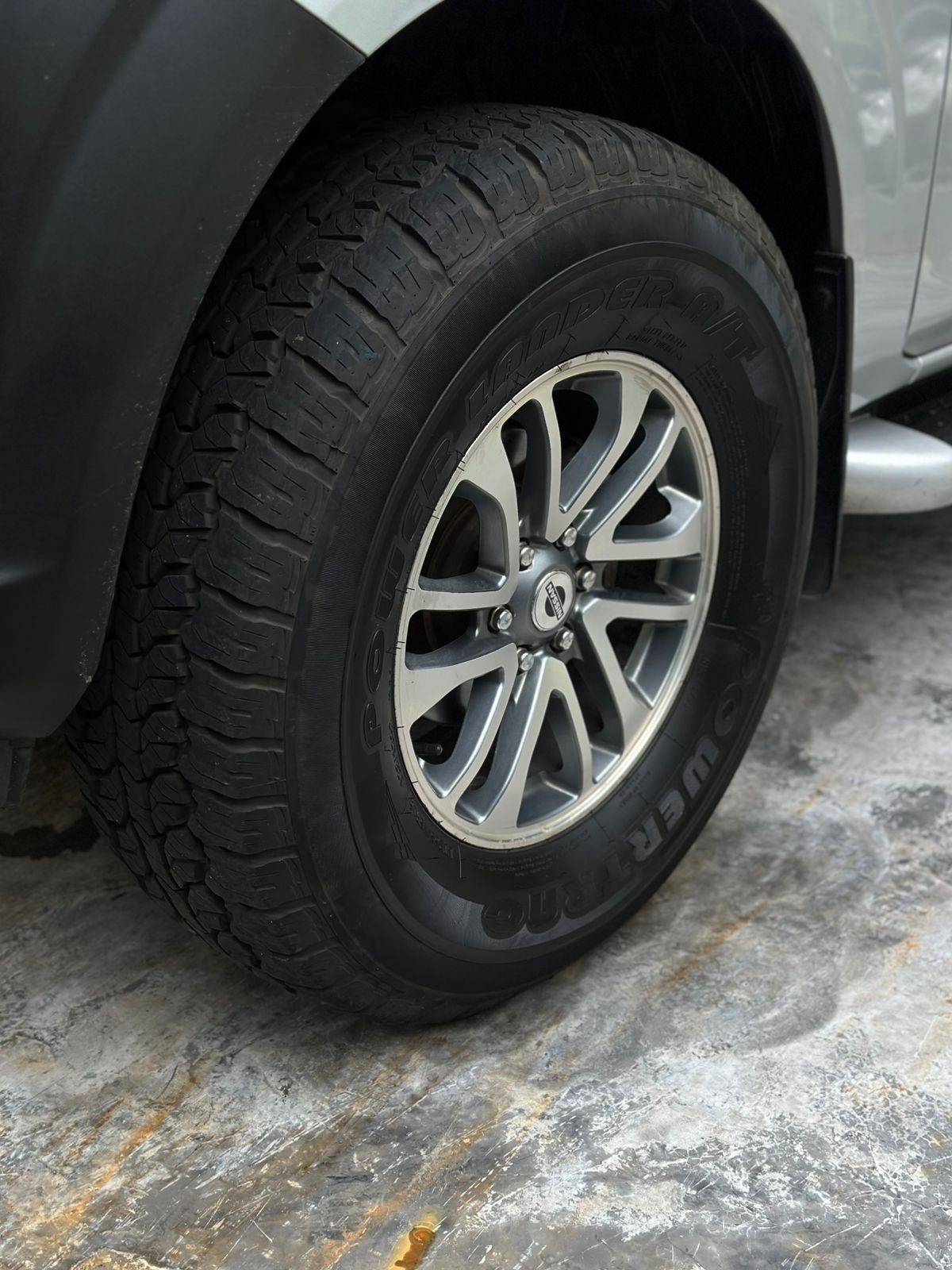 Nissan Np300 Frontier Sabanera 2018