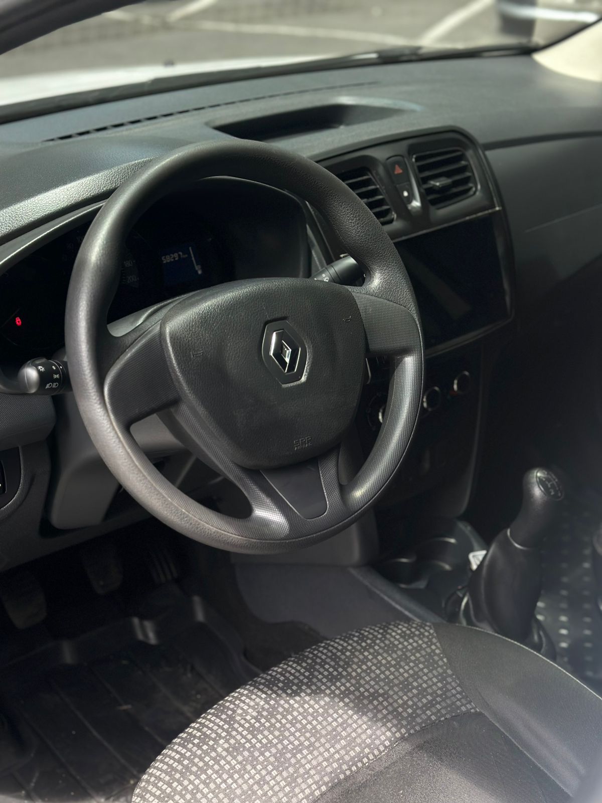 Renault Logan Life 2019