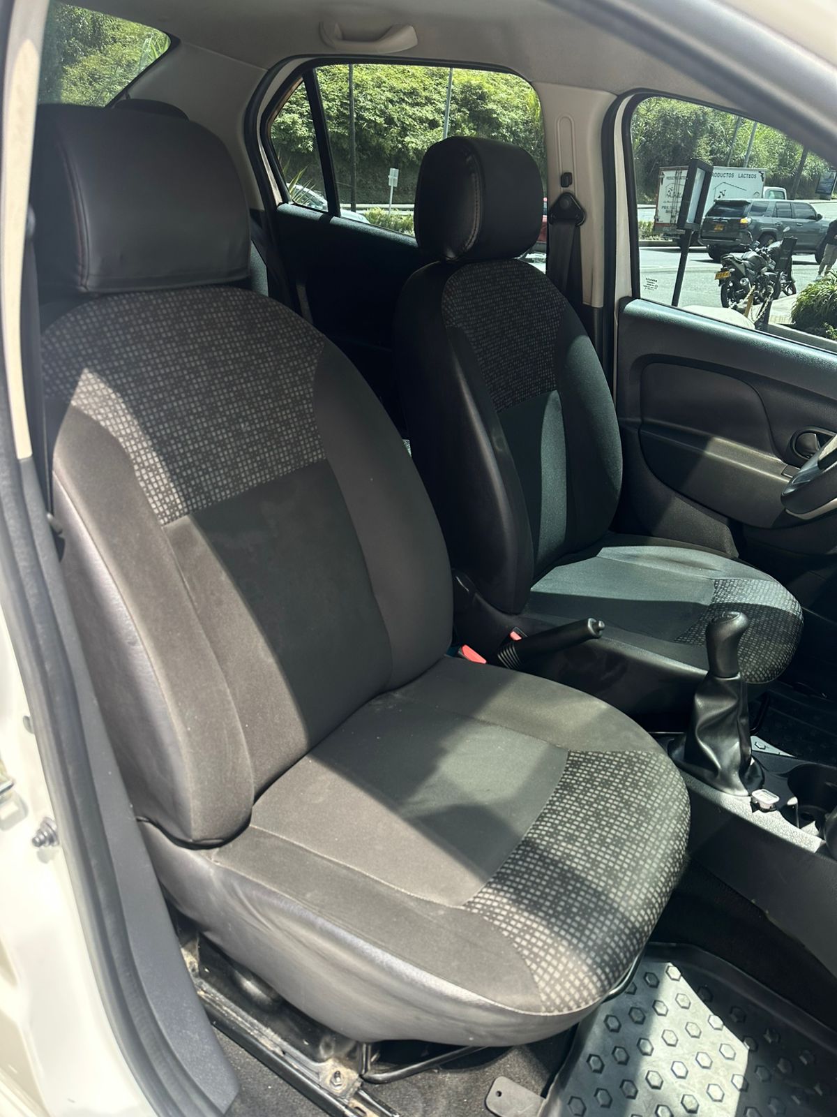 Renault Logan Life 2019