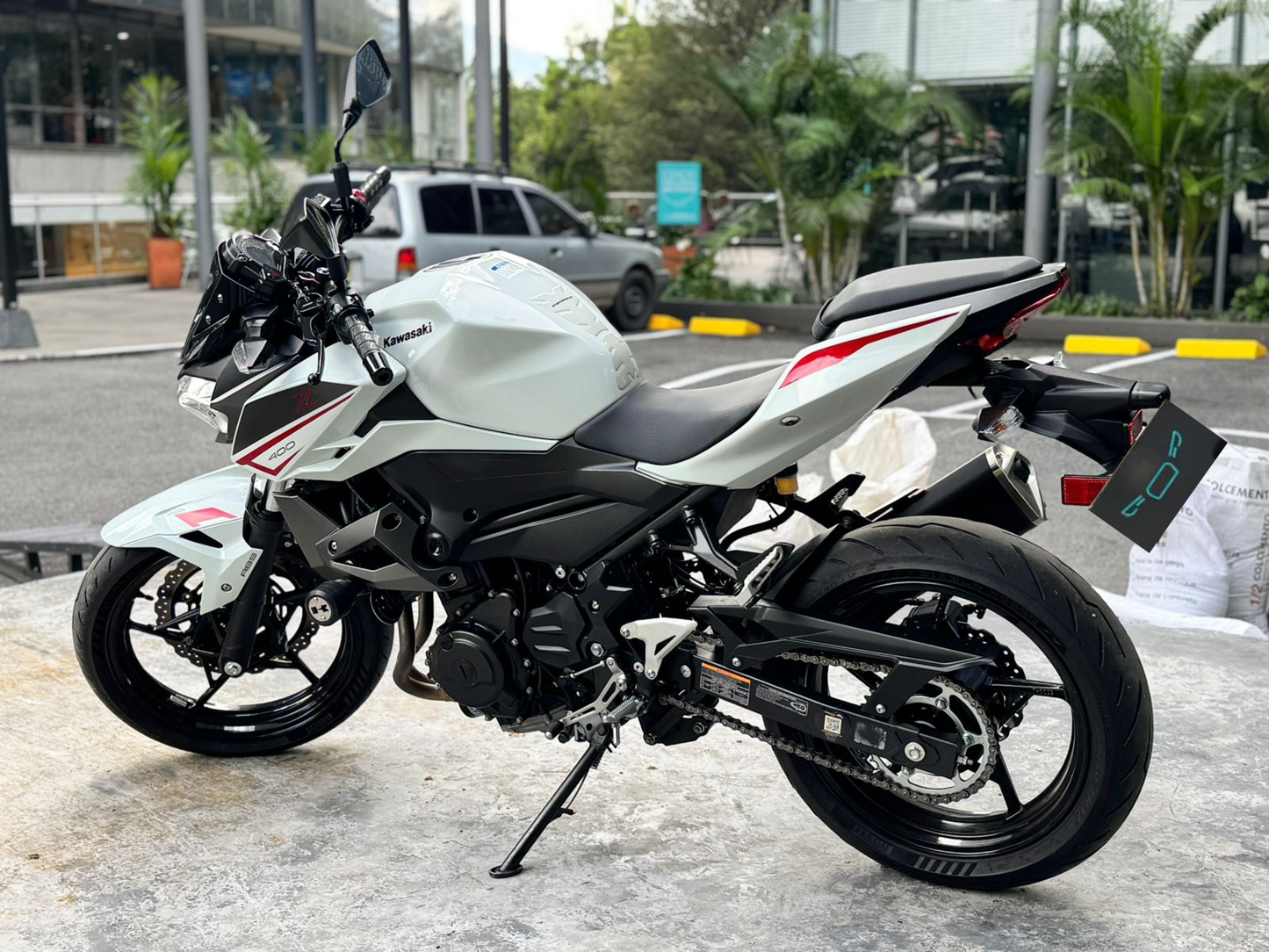 Kawasaki Z400 2022
