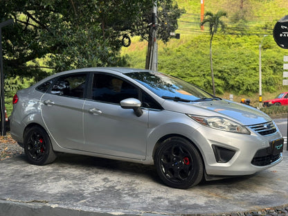 Ford Fiesta Se 2011