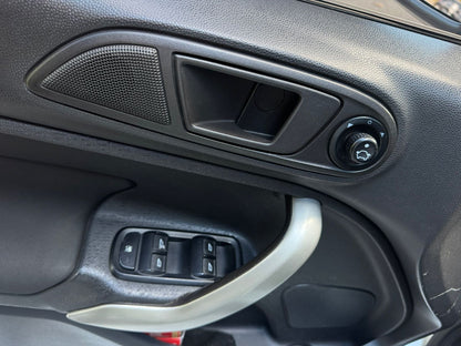 Ford Fiesta Se 2011