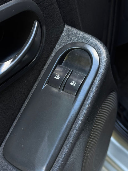 Renault Sandero Aunthentique 2015