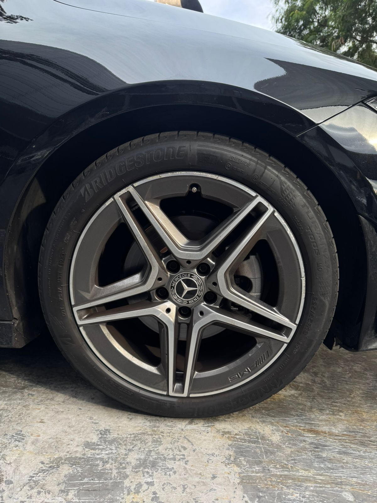 Mercedes Benz CLA 200 AMG Line 2023