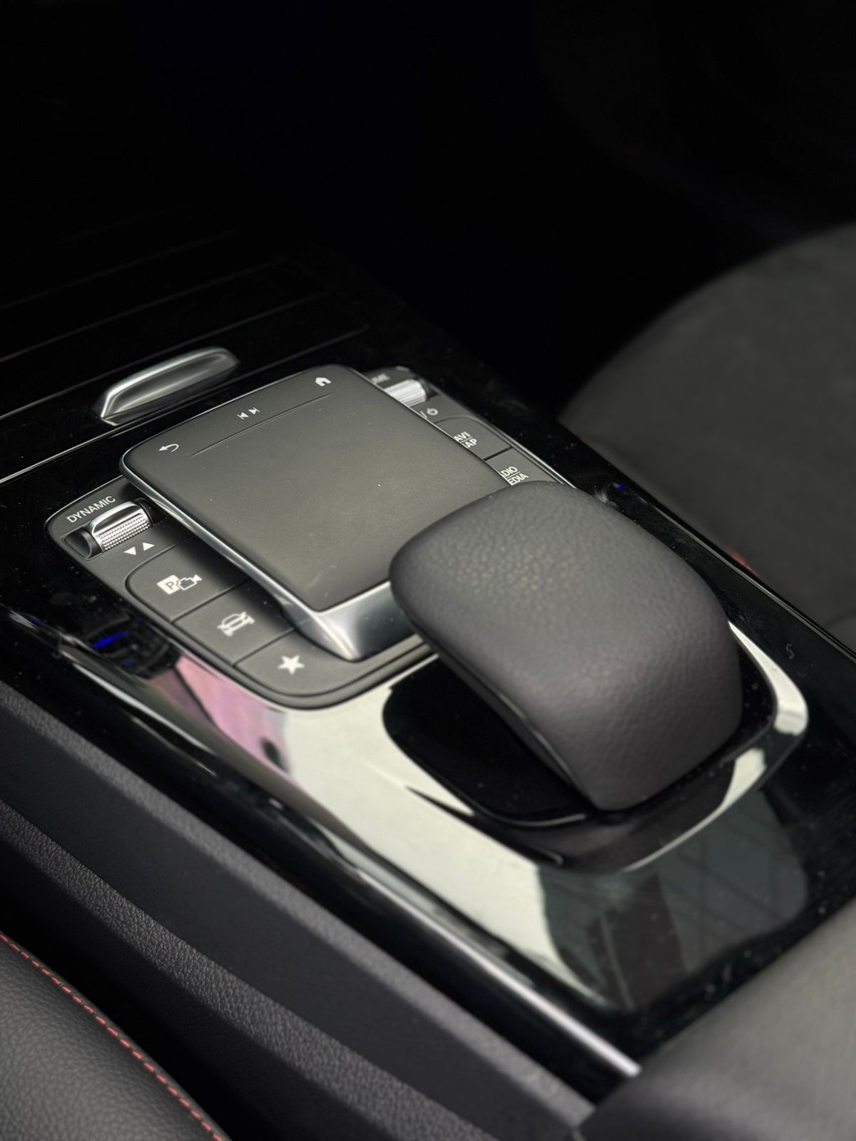 Mercedes Benz CLA 200 AMG Line 2023
