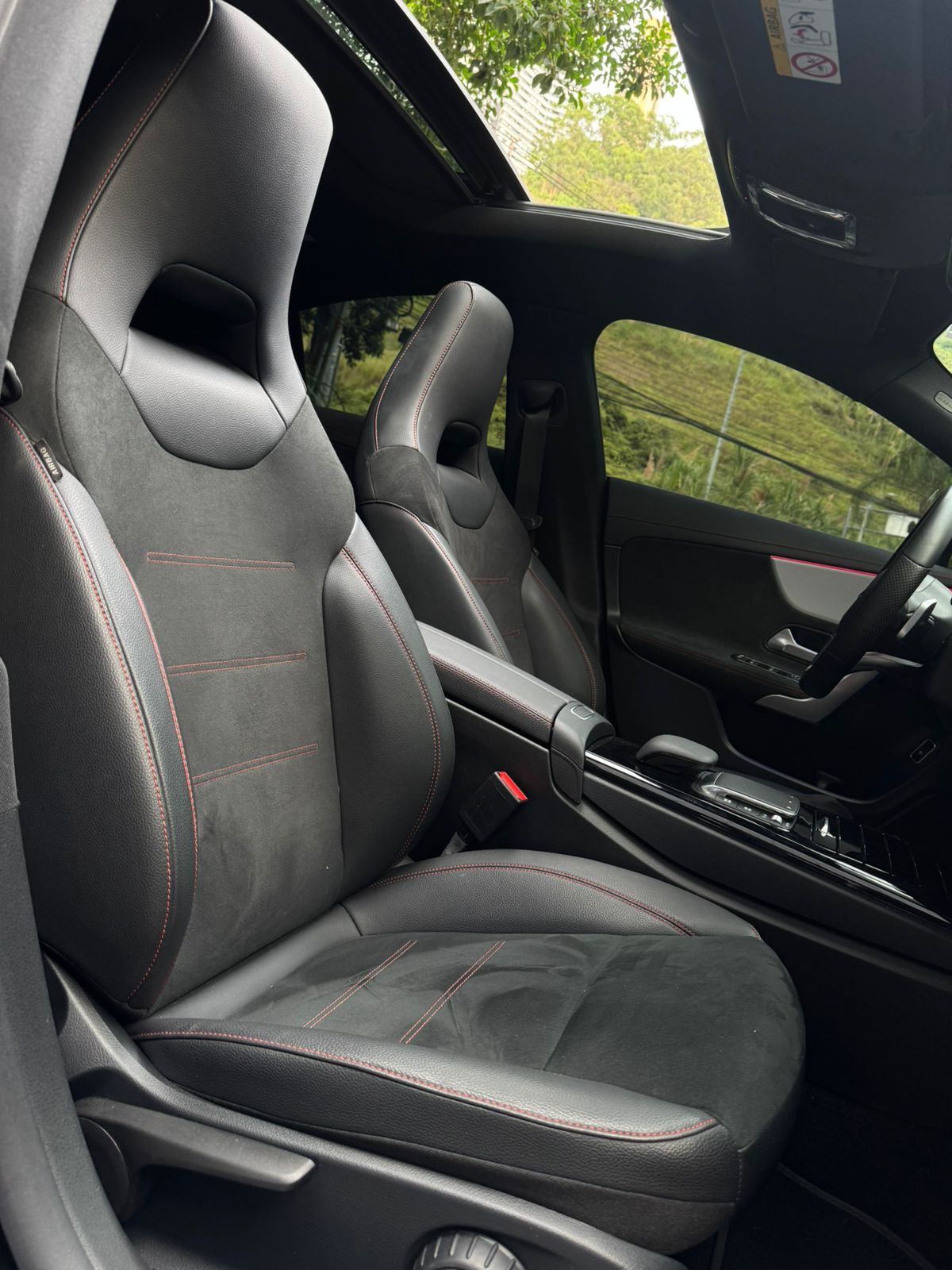 Mercedes Benz CLA 200 AMG Line 2023