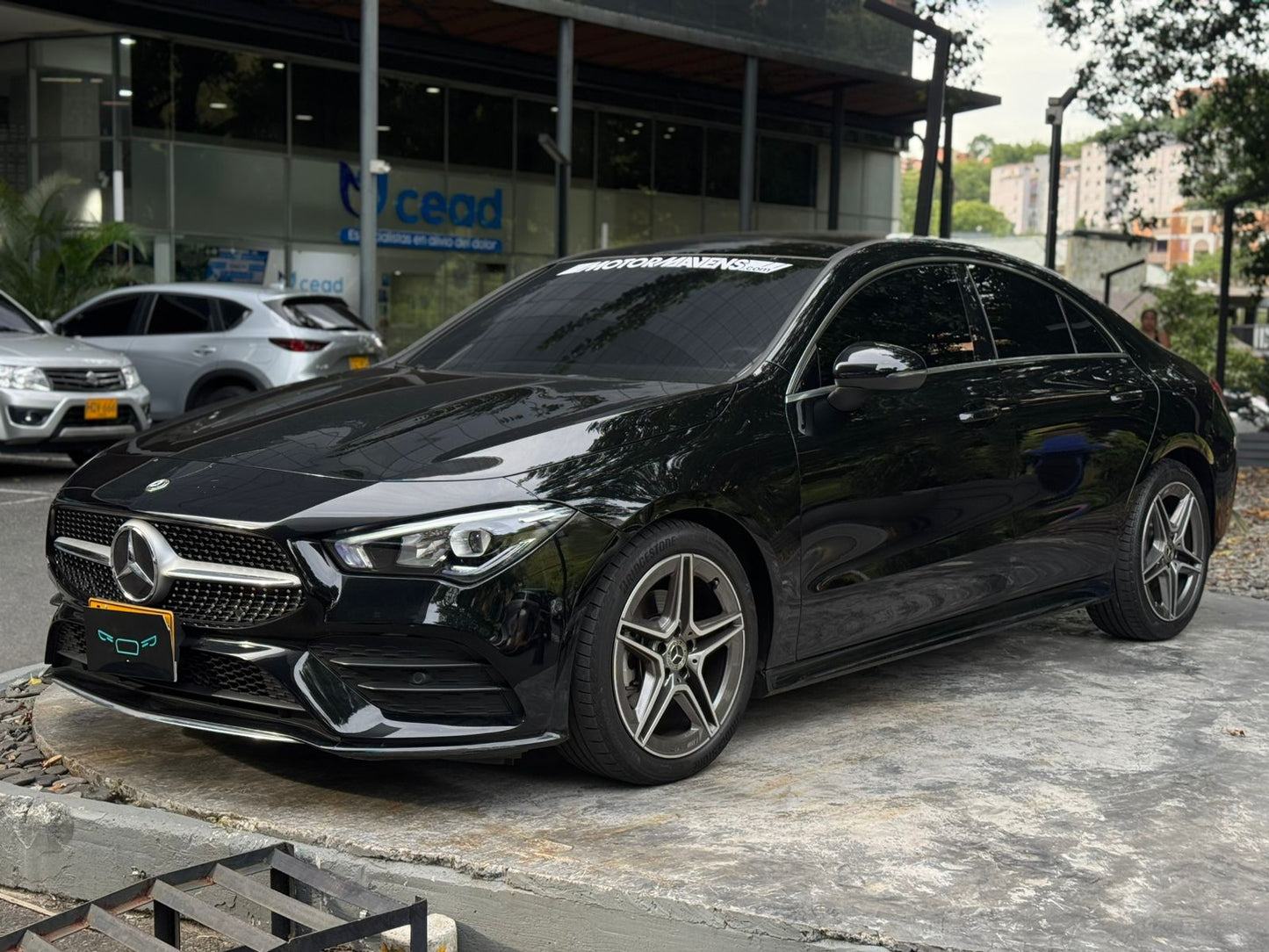 Mercedes Benz CLA 200 AMG Line 2023