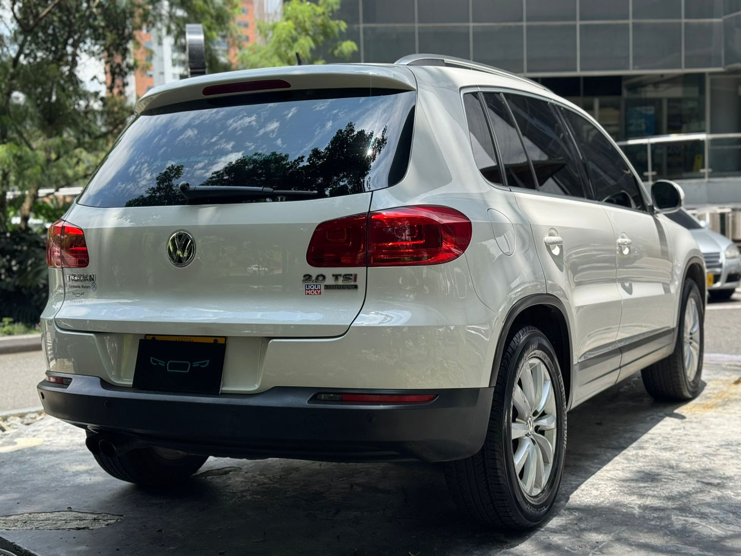 Volkswagen Tiguan Sport & Style 2012