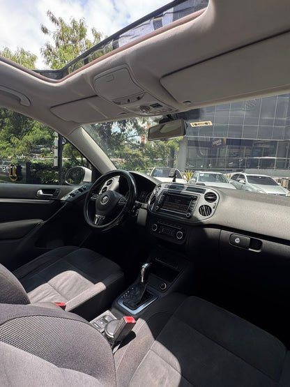 Volkswagen Tiguan Sport & Style 2012