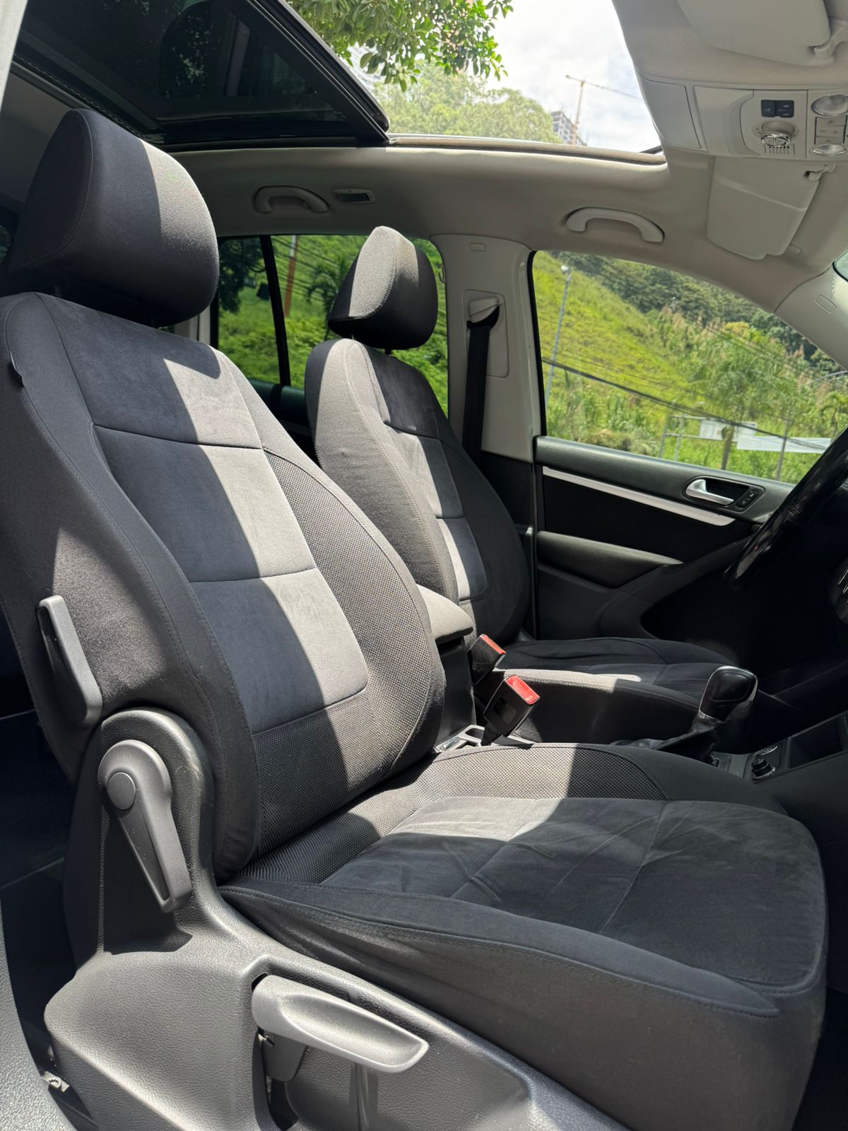 Volkswagen Tiguan Sport & Style 2012