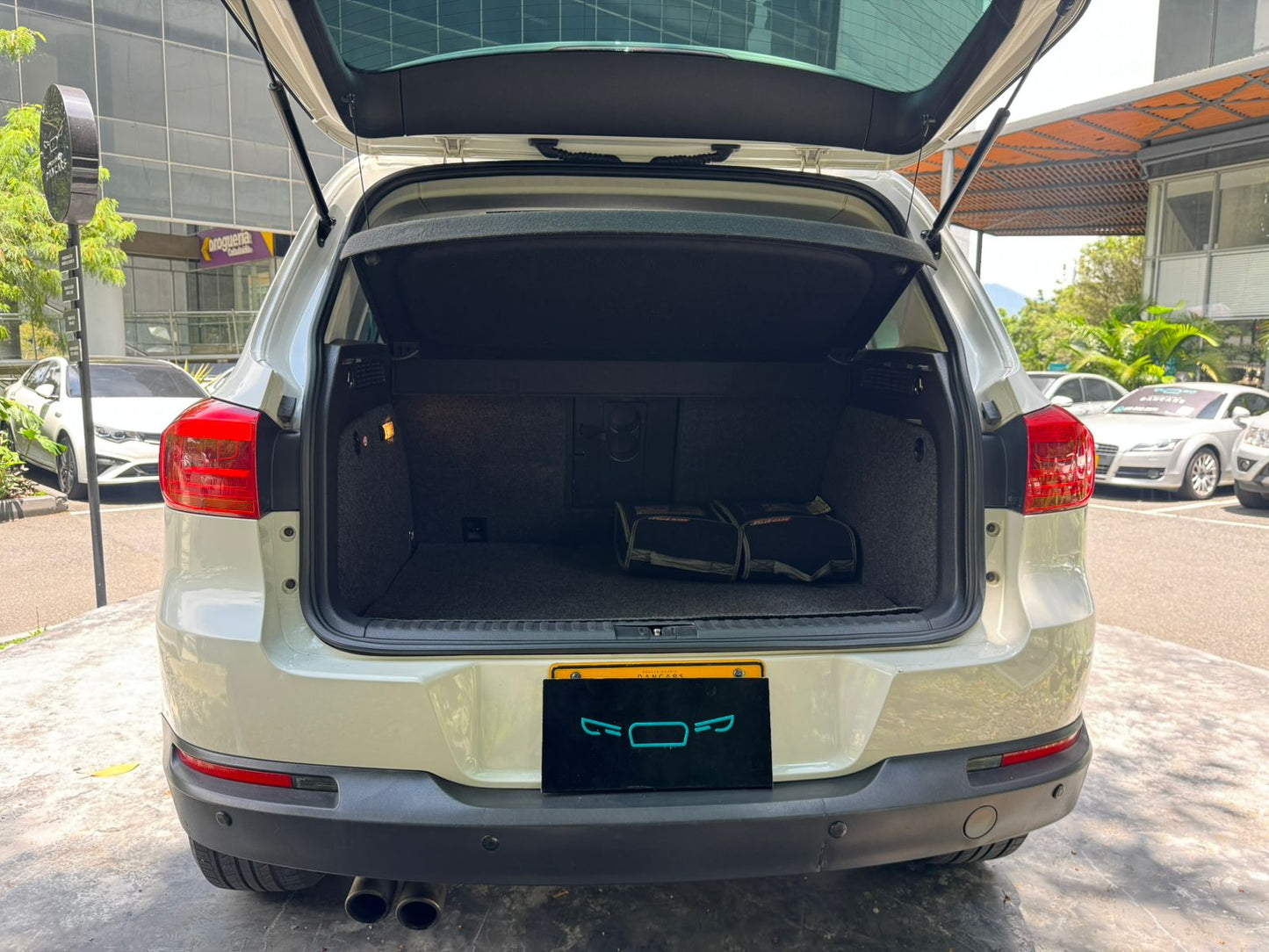 Volkswagen Tiguan Sport & Style 2012