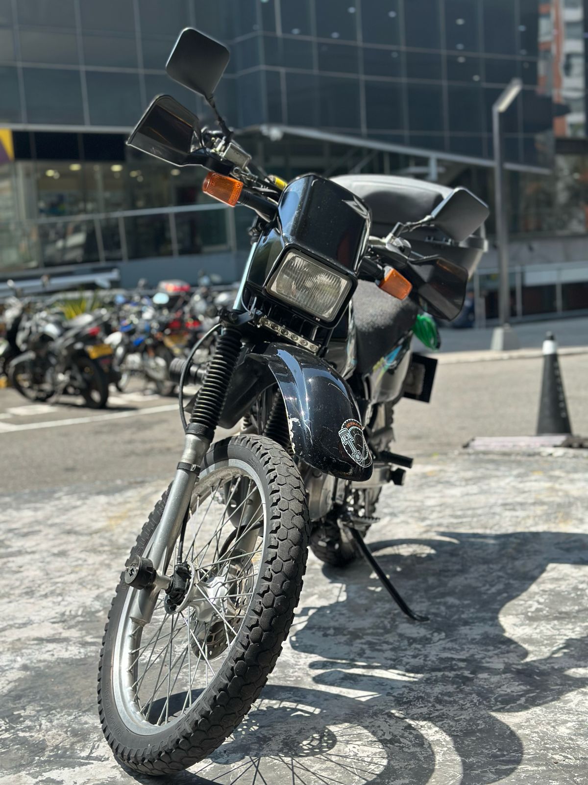 Suzuki DR200 2012