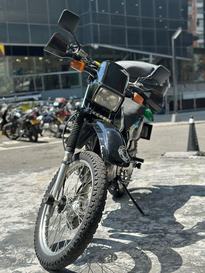 Suzuki DR200 2012