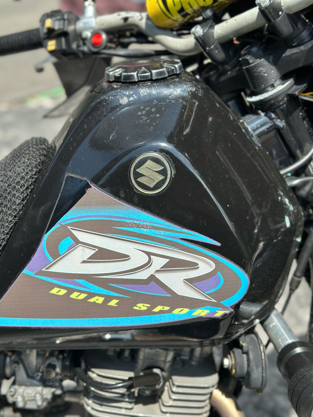 Suzuki DR200 2012