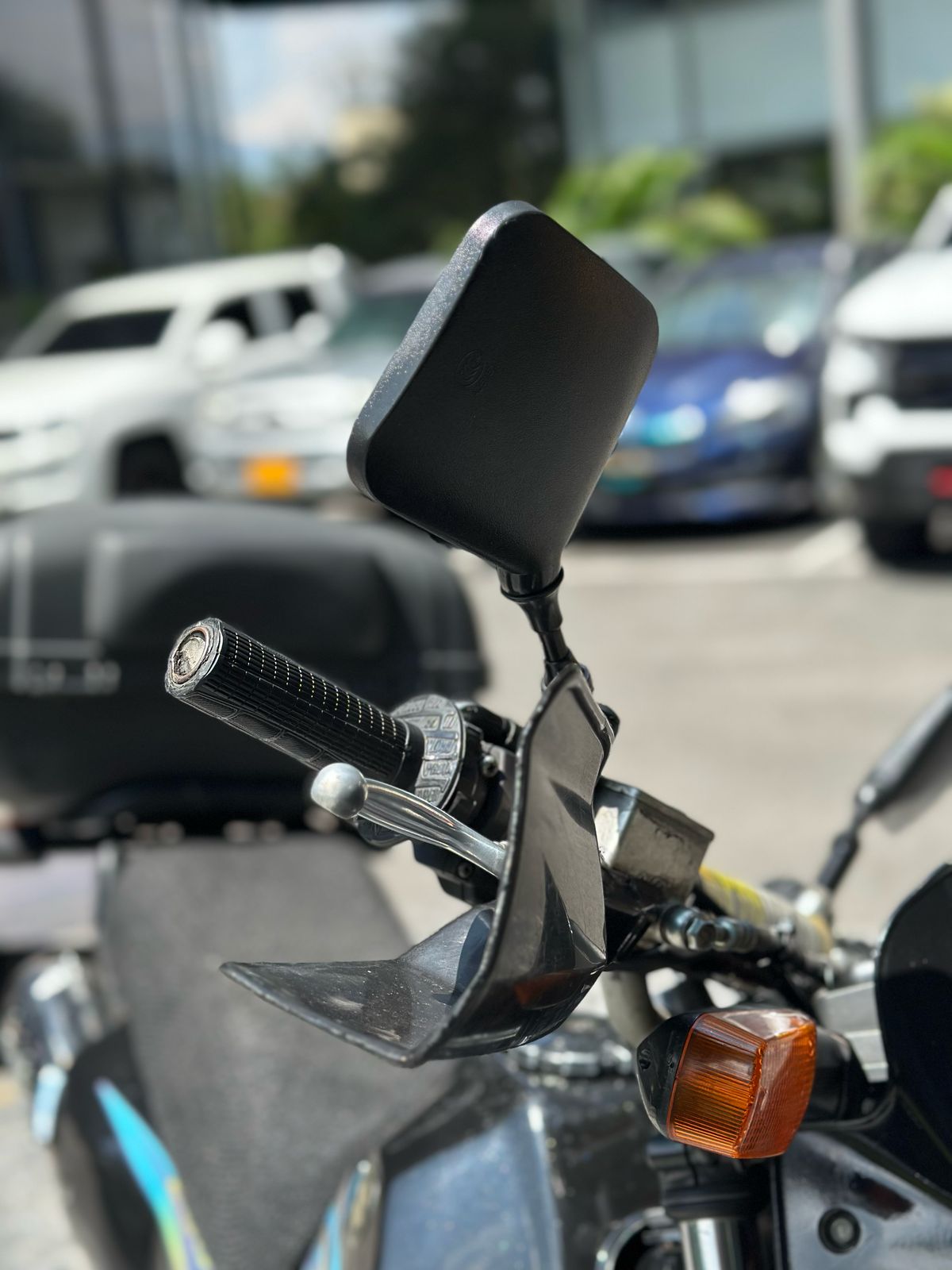 Suzuki DR200 2012