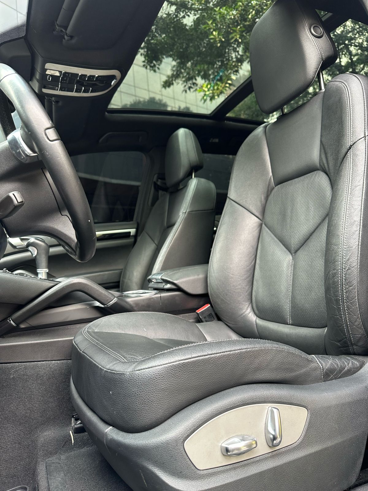 Porsche Cayenne S 2012