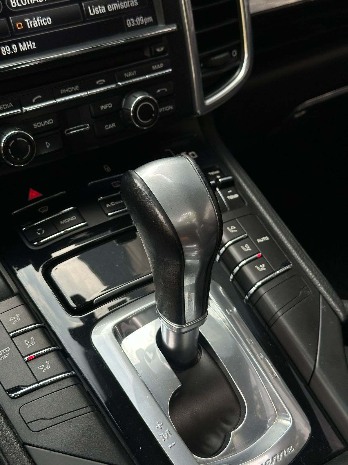Porsche Cayenne S 2012