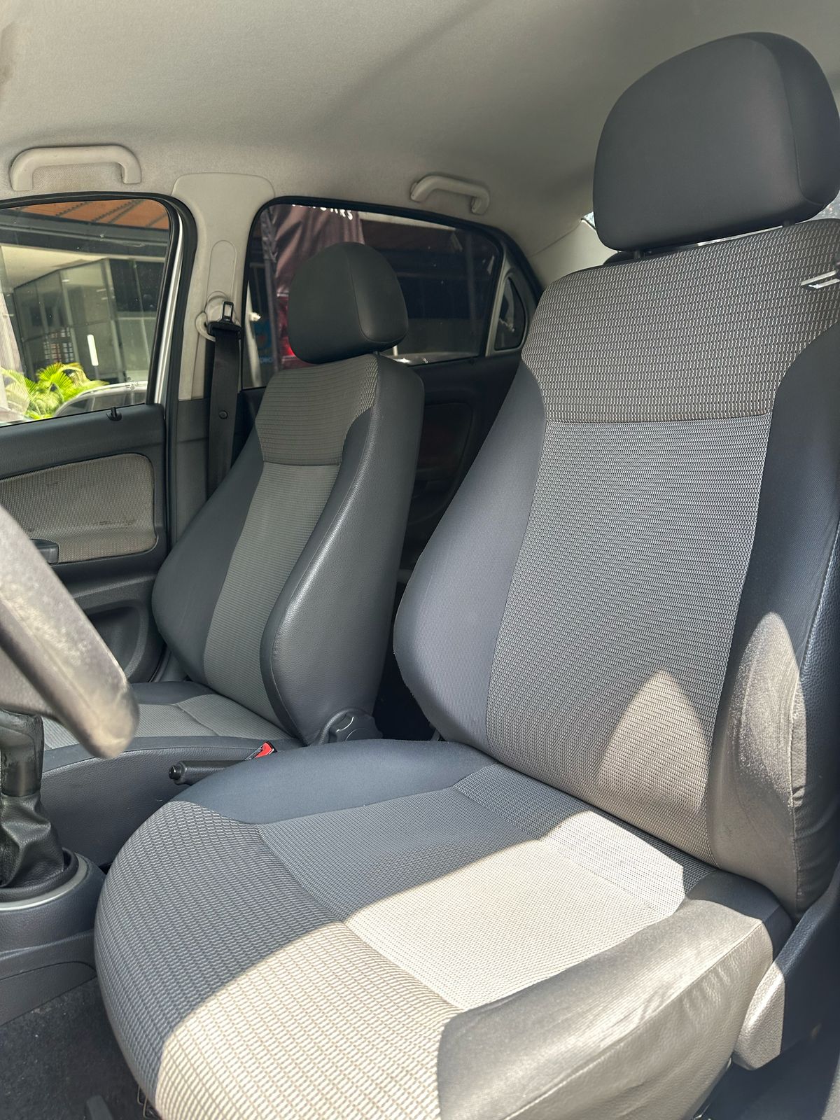 Volkswagen Gol Voyage 2013