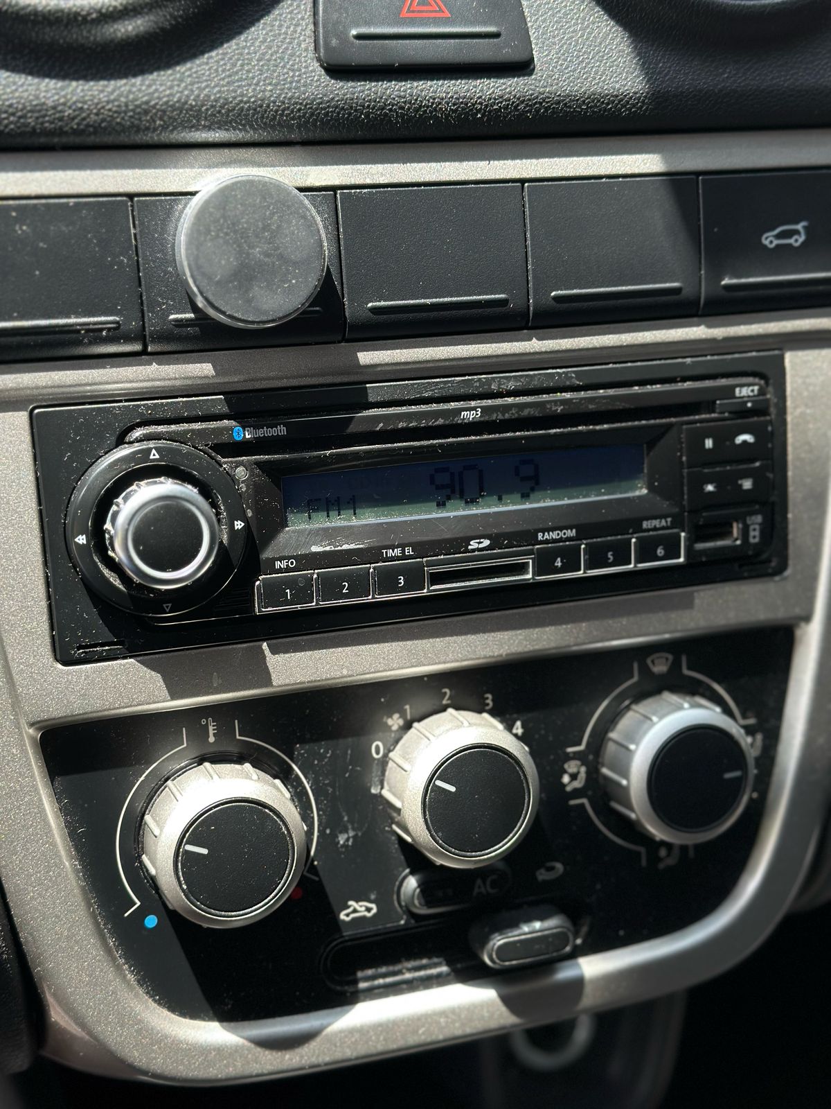 Volkswagen Gol Voyage 2013