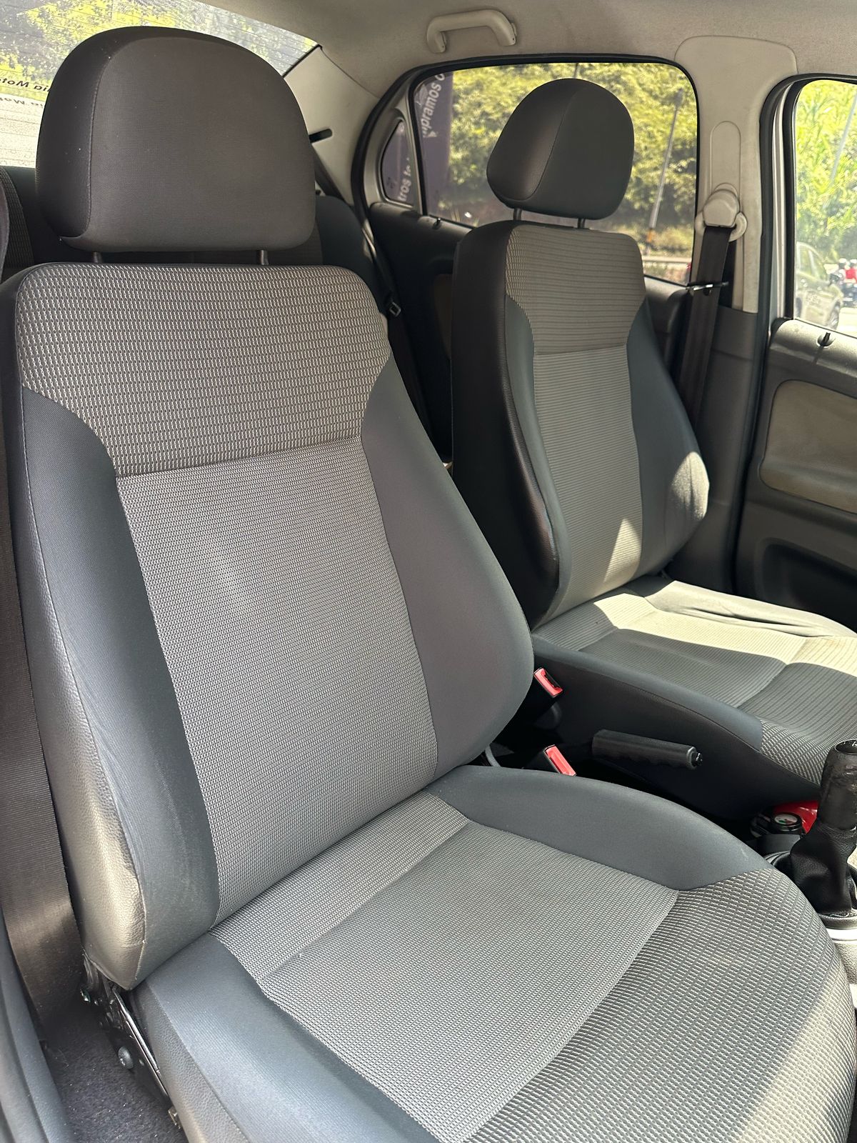 Volkswagen Gol Voyage 2013