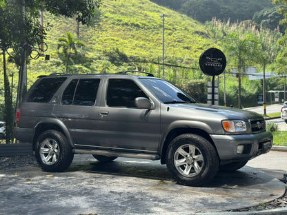 Nissan Pathfinder Se 4x4 2005