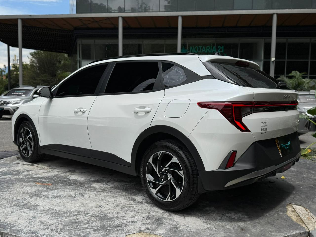 Kia K3 Cross Zenith 2025