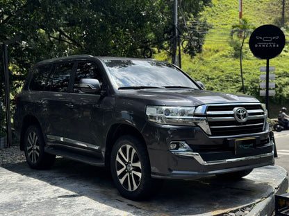 Toyota Land Cruiser 200 2017