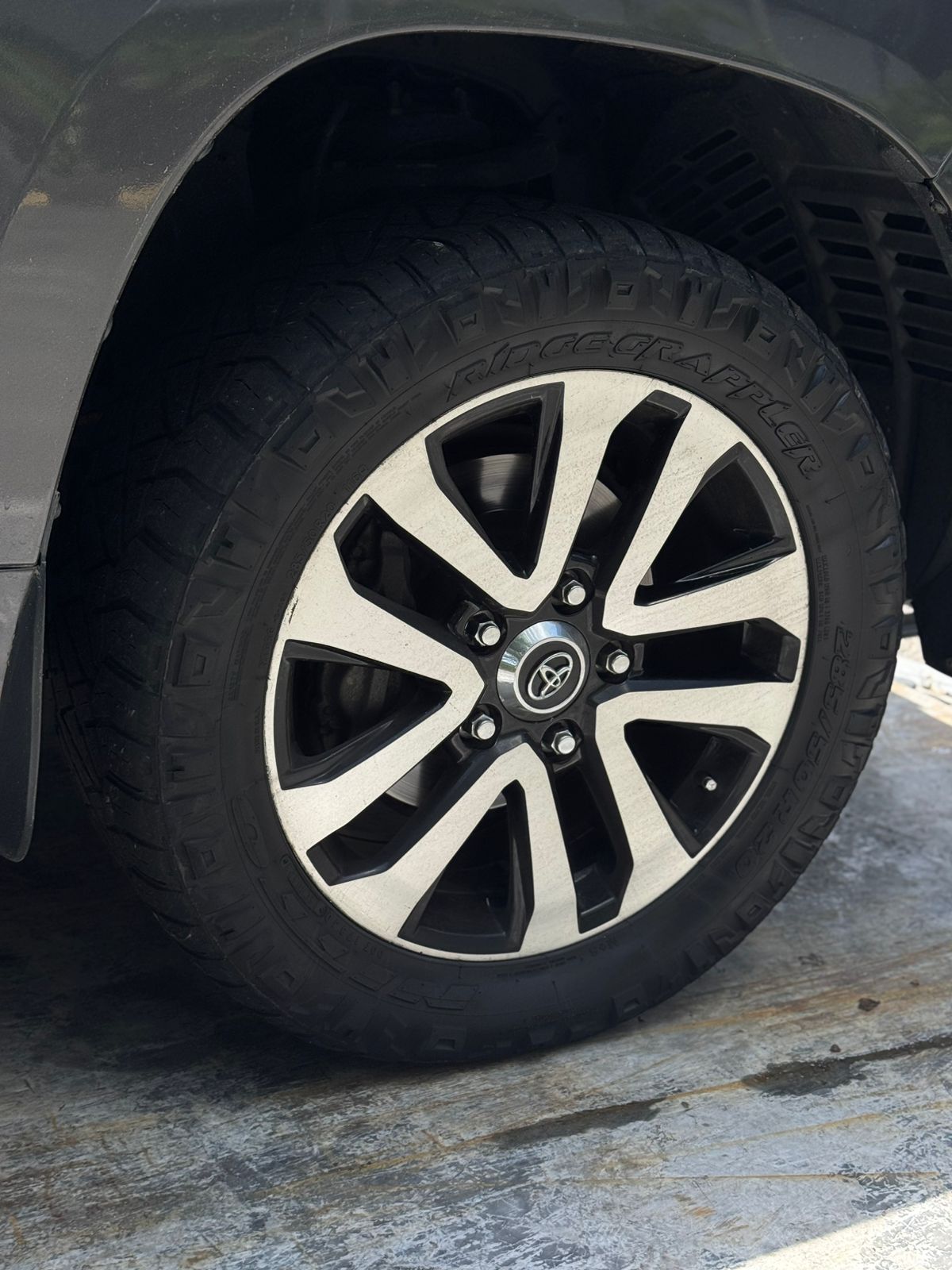 Toyota Land Cruiser 200 2017
