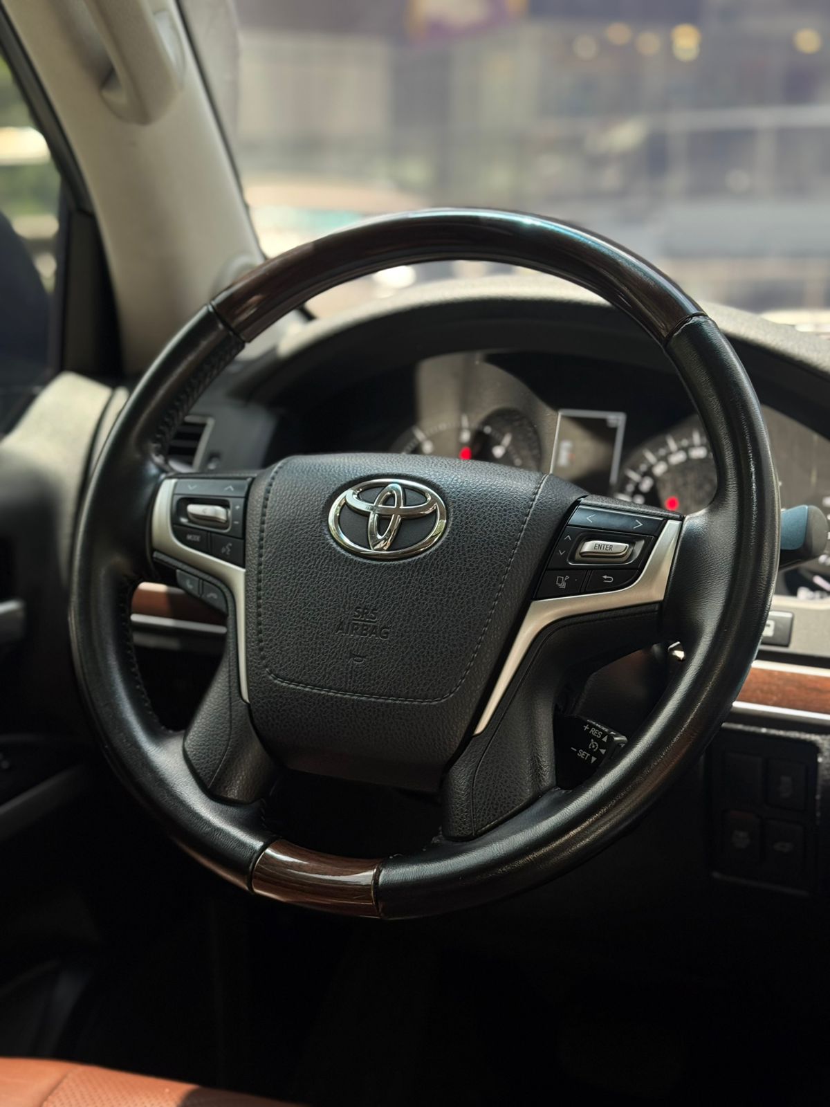 Toyota Land Cruiser 200 2017